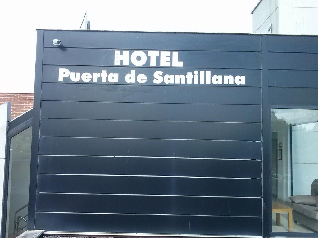 Puerta de Santillana Reocín Exterior foto